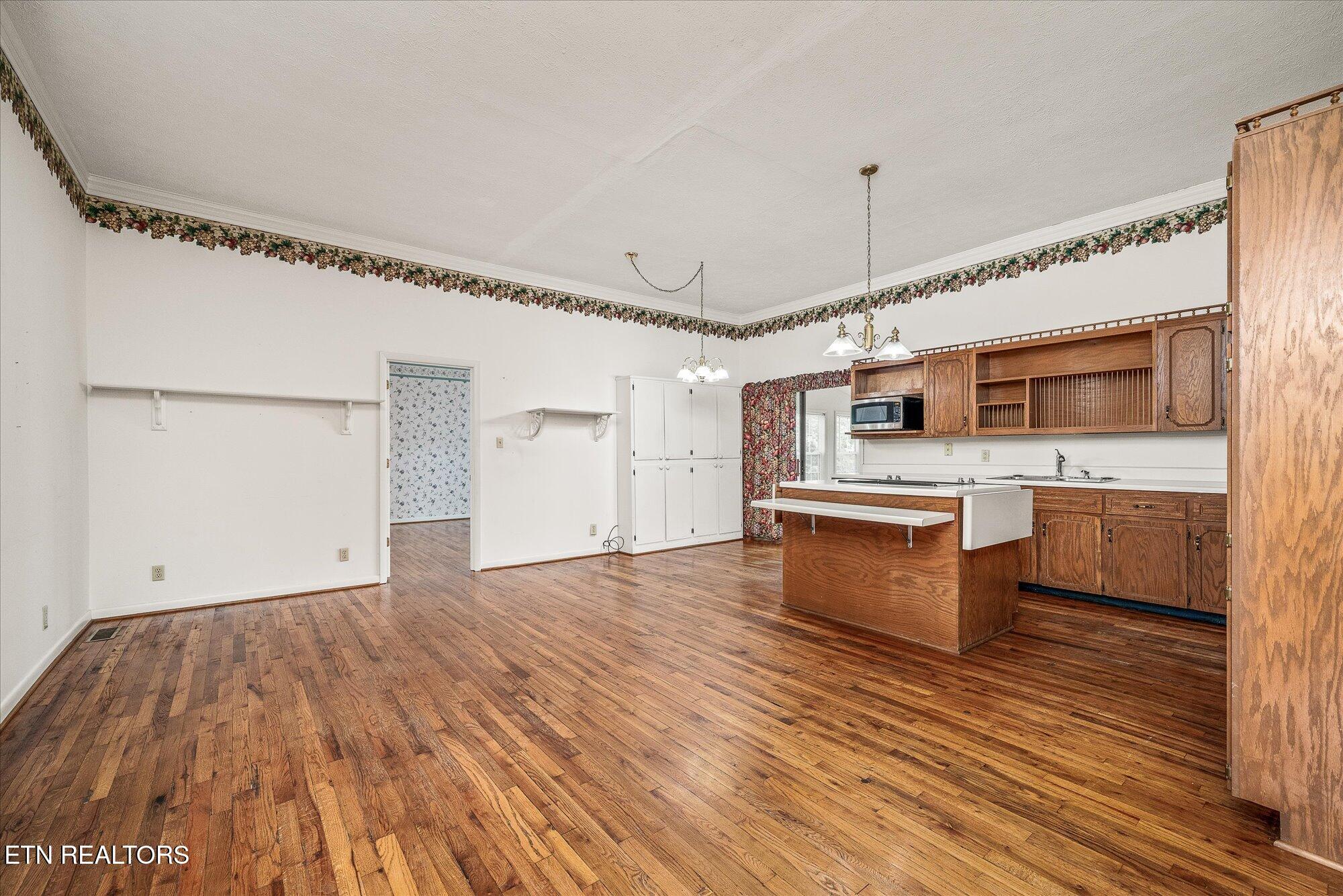 165 Almyra Rd