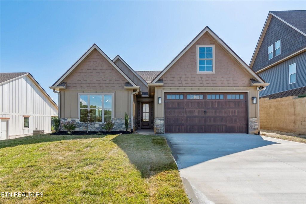 Photo of 3019 Bridgewater Blvd, Morristown, TN 37814 (MLS # 1342700)