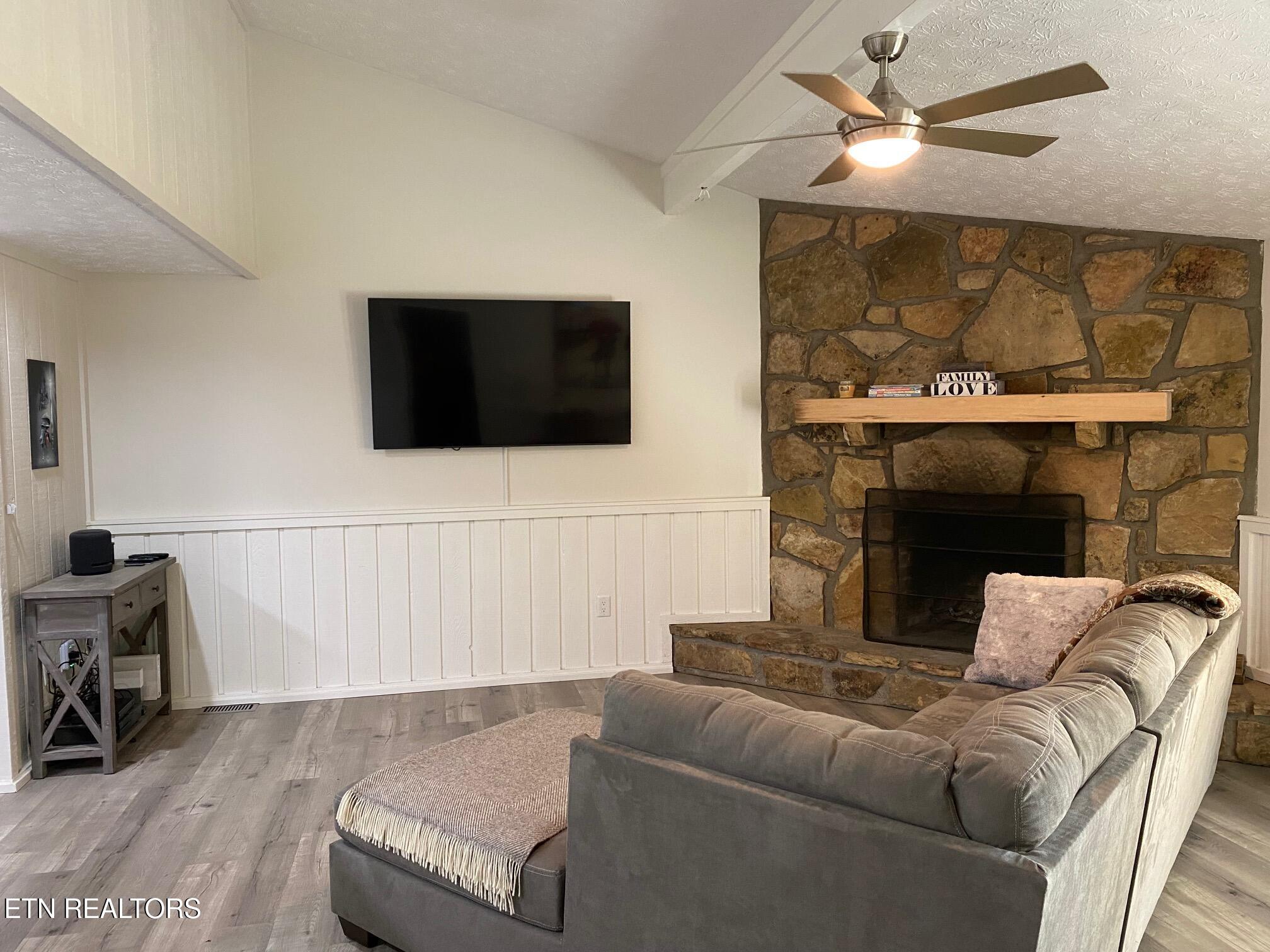 4128 Dolly's Drive 104 A&B