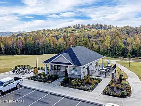 Tiny photo for 515 Broadberry Ave, Oak Ridge, TN 37830 (MLS # 1327602)