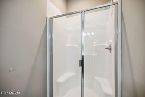 Tiny photo for 515 Broadberry Ave, Oak Ridge, TN 37830 (MLS # 1327602)