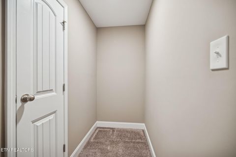 Tiny photo for 515 Broadberry Ave, Oak Ridge, TN 37830 (MLS # 1327602)