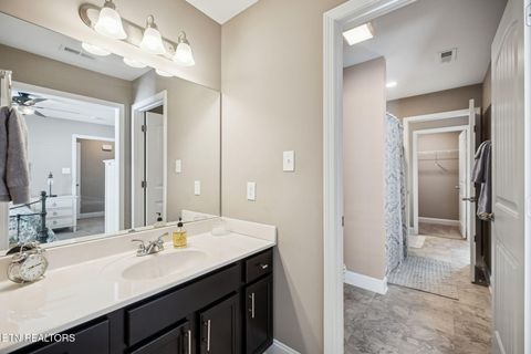 Tiny photo for 515 Broadberry Ave, Oak Ridge, TN 37830 (MLS # 1327602)