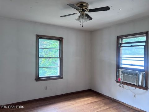 Tiny photo for 3039 N Hills Blvd, Knoxville, TN 37917 (MLS # 1308098)