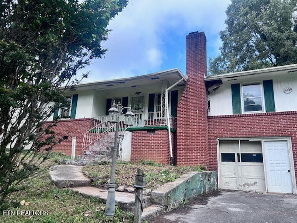 Photo of 3039 N Hills Blvd, Knoxville, TN 37917 (MLS # 1308098)