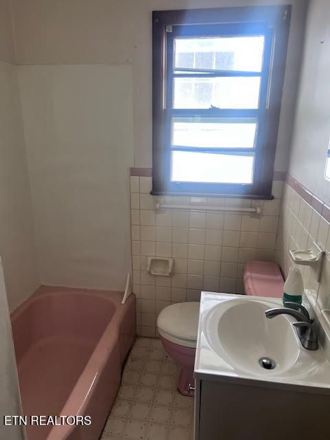 Tiny photo for 3039 N Hills Blvd, Knoxville, TN 37917 (MLS # 1308098)