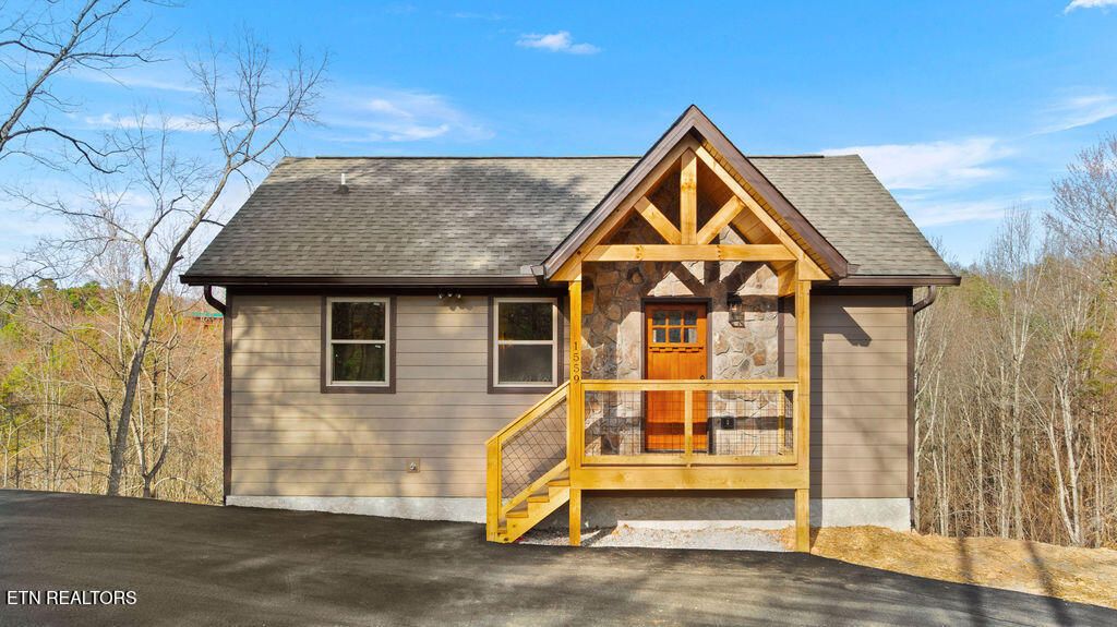 Photo of 1559 Sky View Drive, Sevierville, TN 37876 (MLS # 1333862)