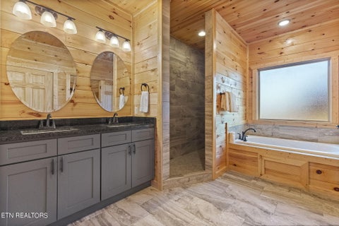 Tiny photo for 678 Stockton Drive, Sevierville, TN 37876 (MLS # 1359679)
