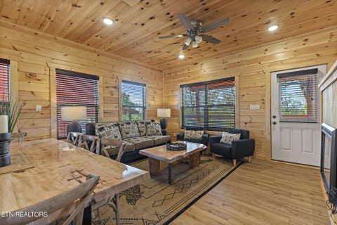 Tiny photo for 678 Stockton Drive, Sevierville, TN 37876 (MLS # 1359679)