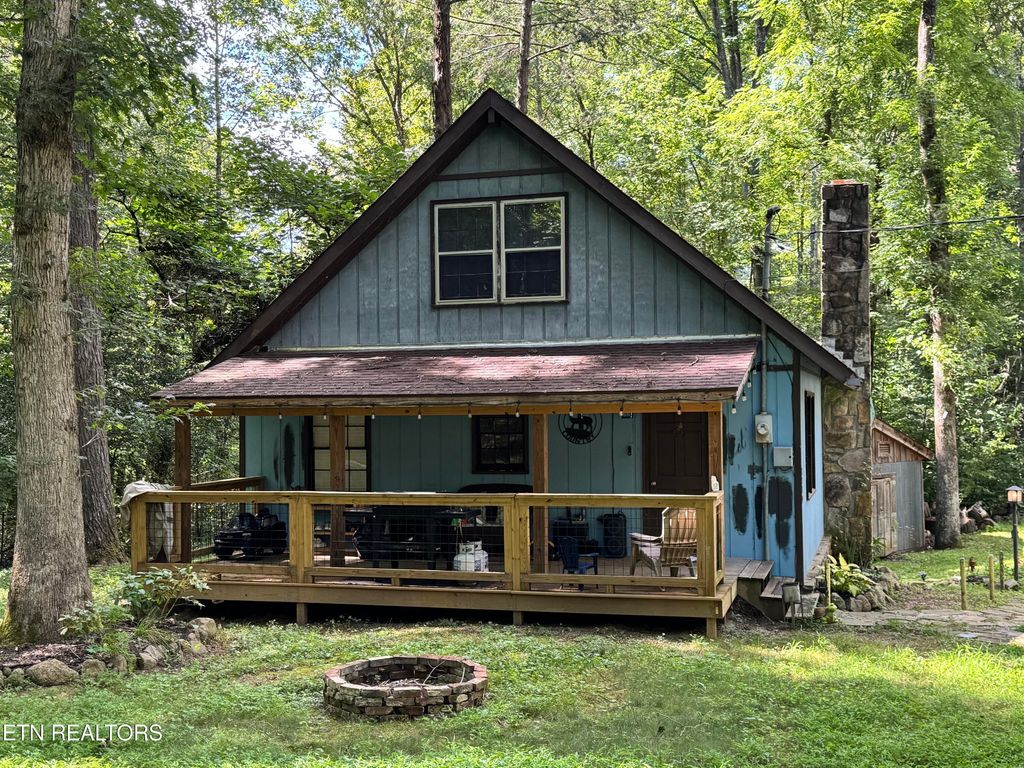 Photo of 3219 Holly Lane, Sevierville, TN 37862 (MLS # 1311870)