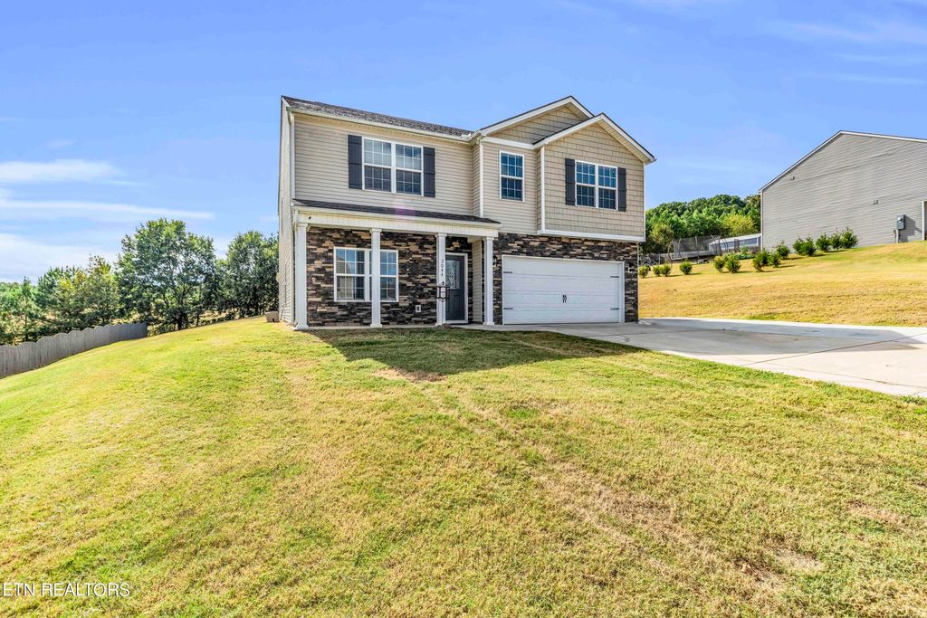 Photo of 3044 Sagegrass Drive, Louisville, TN 37777 (MLS # 1276601)