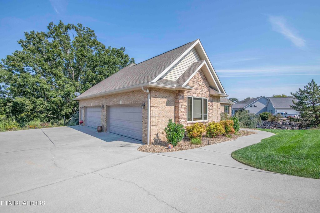 Photo of 117 Unole Tr, Vonore, TN 37885 (MLS # 1315932)