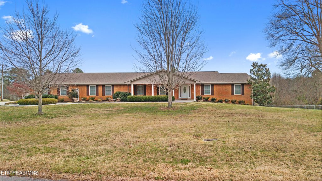 Photo of 1245 S Heritage Drive, Maryville, TN 37803 (MLS # 1331429)