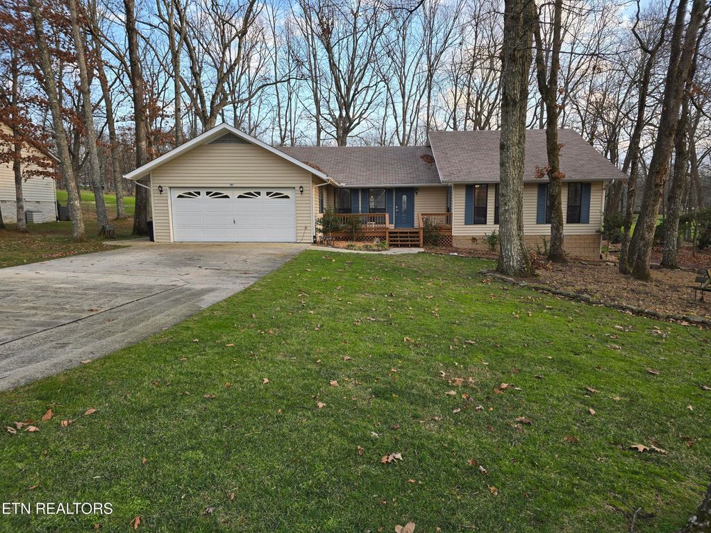 Photo of 107 Howard Terrace, Crossville, TN 38558 (MLS # 1324089)