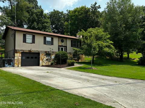 Tiny photo for 5848 Outer Drive, Knoxville, TN 37921 (MLS # 1349962)