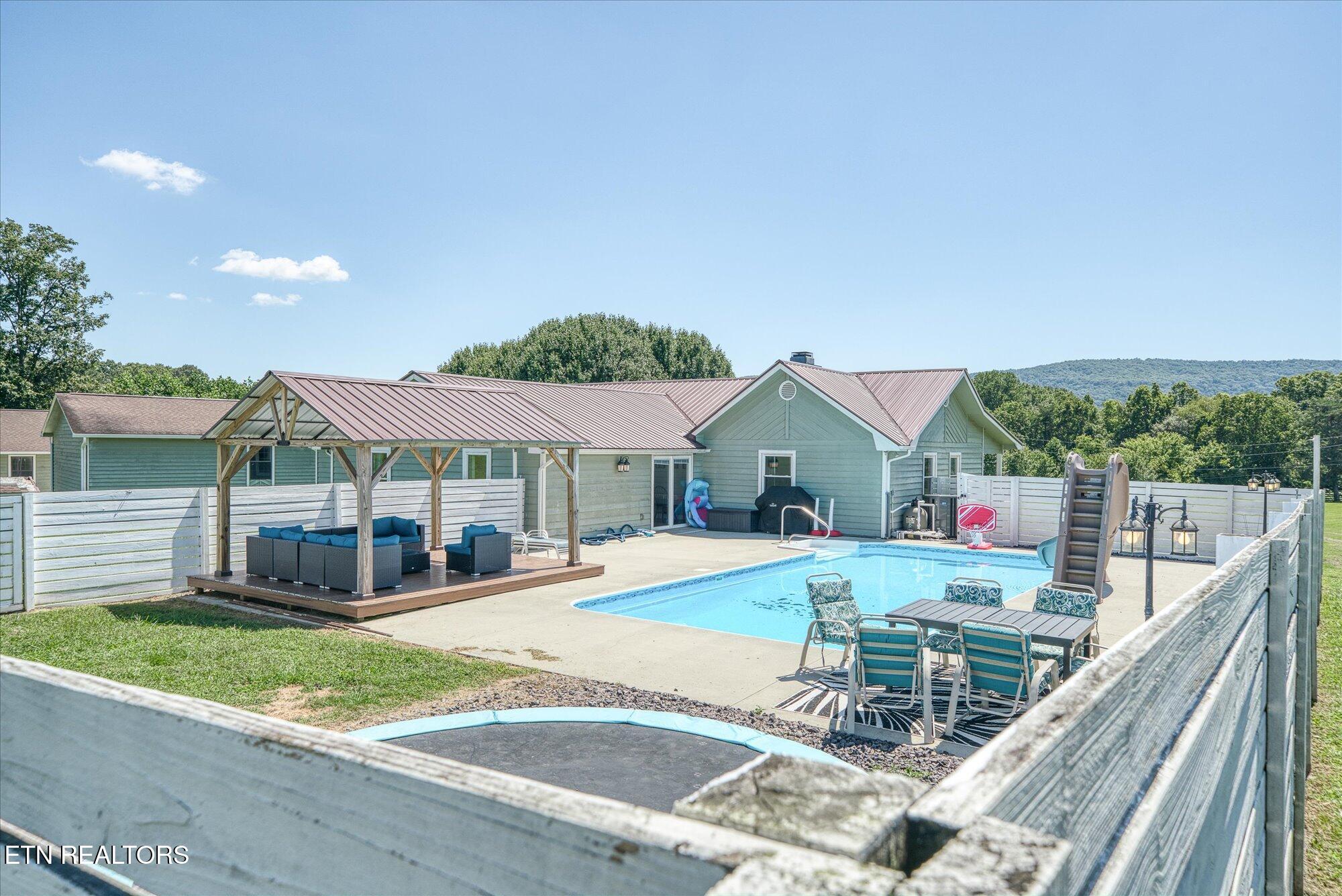 113 Swan Rd