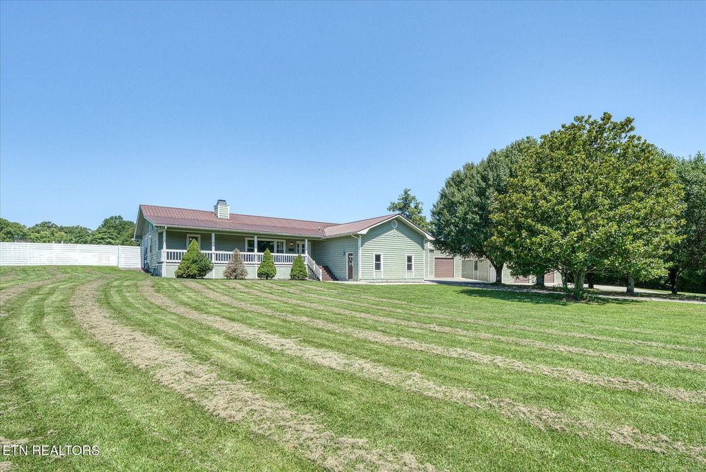 Photo of 113 Swan Rd, Crossville, TN 38555 (MLS # 1314014)