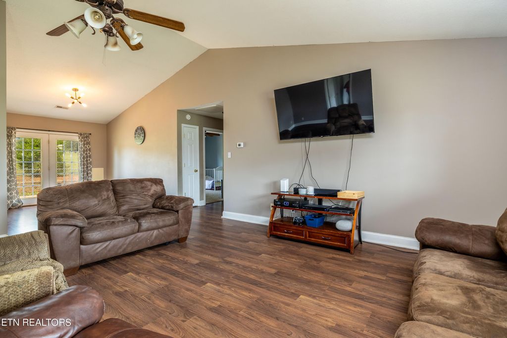 Photo of 5791 Peterson Rd, Greenback, TN 37742 (MLS # 1275598)