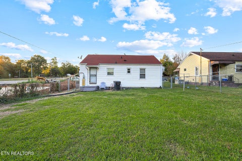 Tiny photo for 2610 Woodbine Ave, Knoxville, TN 37914 (MLS # 1355777)