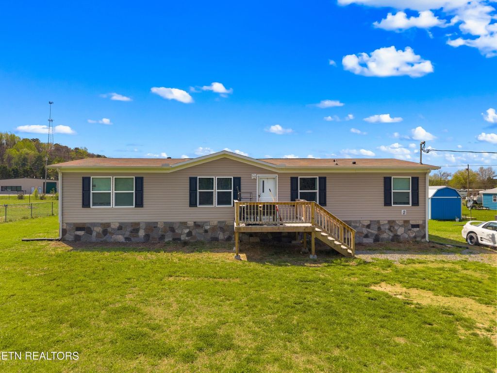 Photo of 1469 Old Newport Hwy, Dandridge, TN 37725 (MLS # 1335201)