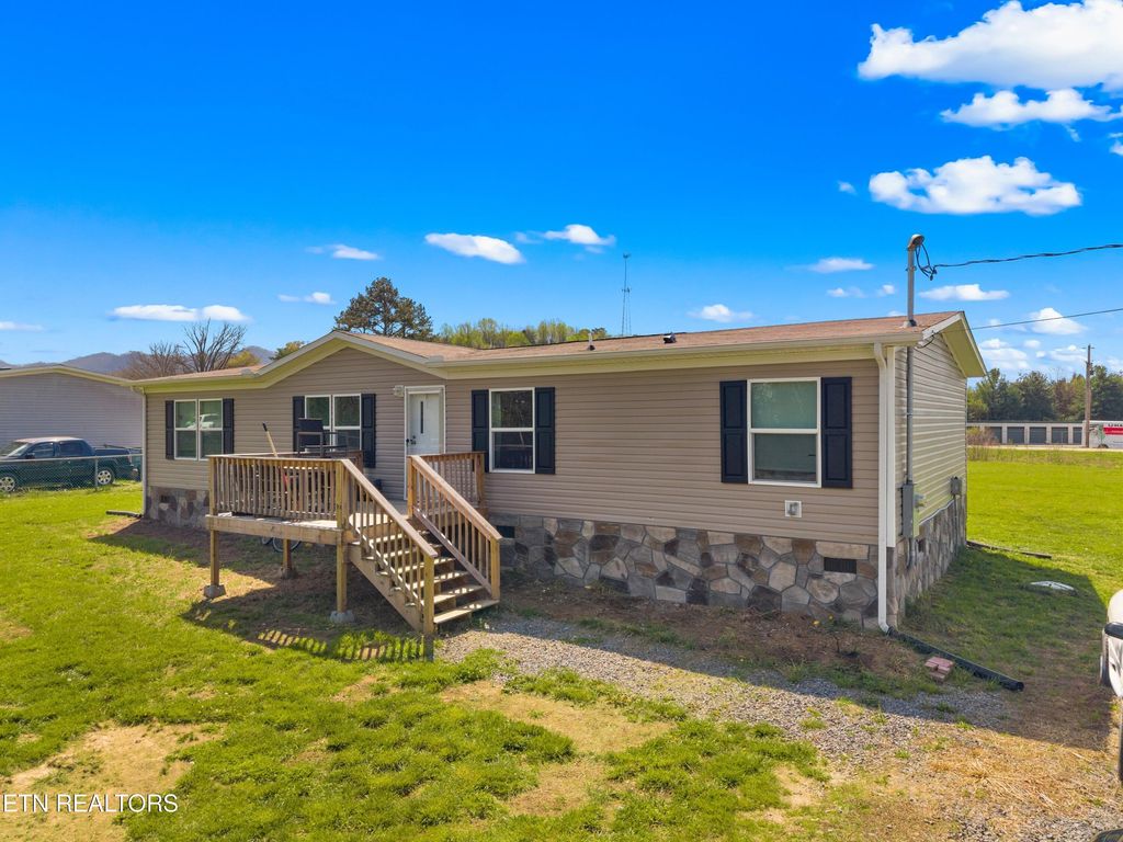 Photo of 1469 Old Newport Hwy, Dandridge, TN 37725 (MLS # 1335201)