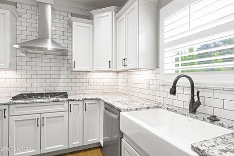 Tiny photo for 2016 Highlands Ridge Lane, Knoxville, TN 37932 (MLS # 1325085)