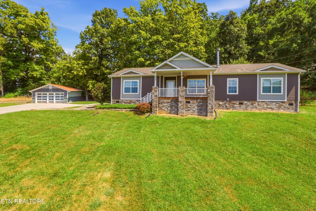 Photo of 3926 Roberts Rd, Corryton, TN 37721 (MLS # 1354214)