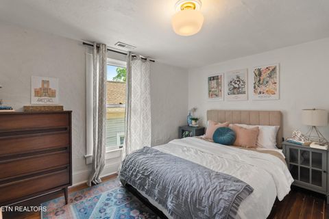 Tiny photo for 2309 Washington Ave, Knoxville, TN 37917 (MLS # 1337845)