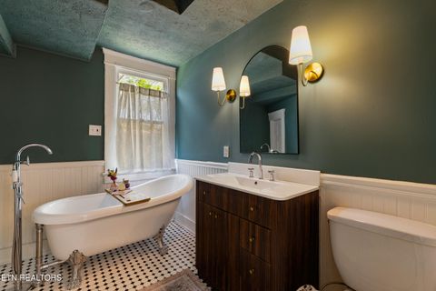 Tiny photo for 2309 Washington Ave, Knoxville, TN 37917 (MLS # 1337845)