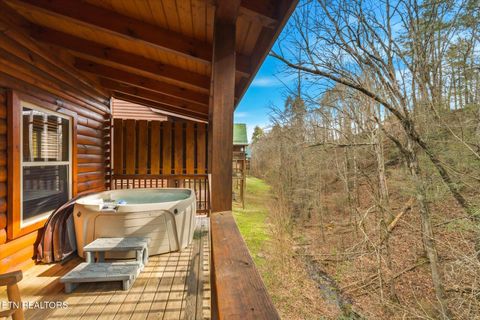 Tiny photo for 551 Blackberry Ridge Way, Pigeon Forge, TN 37863 (MLS # 1326131)