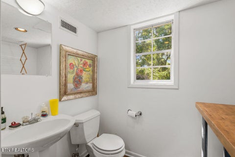 Tiny photo for 929 Corning Rd, Knoxville, TN 37923 (MLS # 1354985)
