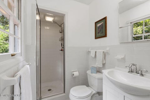 Tiny photo for 929 Corning Rd, Knoxville, TN 37923 (MLS # 1354985)