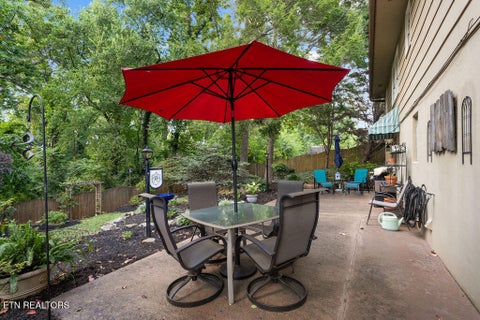 Tiny photo for 929 Corning Rd, Knoxville, TN 37923 (MLS # 1354985)