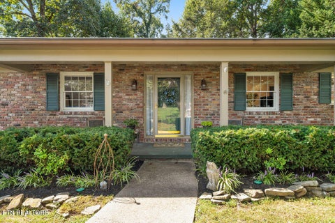 Tiny photo for 929 Corning Rd, Knoxville, TN 37923 (MLS # 1354985)