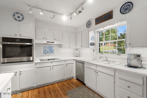 Tiny photo for 929 Corning Rd, Knoxville, TN 37923 (MLS # 1354985)