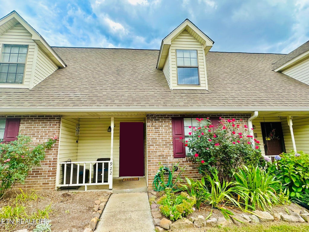 Photo of 922 Chip Cove Lane, Knoxville, TN 37938 (MLS # 1239999)
