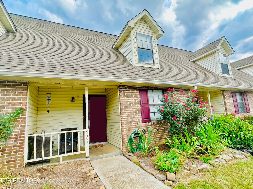 Photo of 922 Chip Cove Lane, Knoxville, TN 37938 (MLS # 1239999)