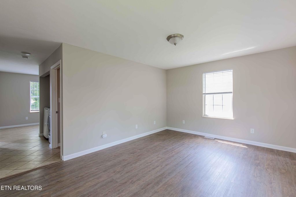 Photo of 834 Belleaire Ave, Knoxville, TN 37921 (MLS # 1338962)