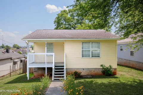 Photo of 834 Belleaire Ave, Knoxville, TN 37921 (MLS # 1338962)