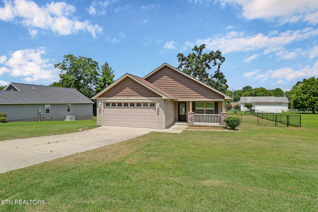 Photo of 8 Patrick Drive, Crossville, TN 38555 (MLS # 1350345)
