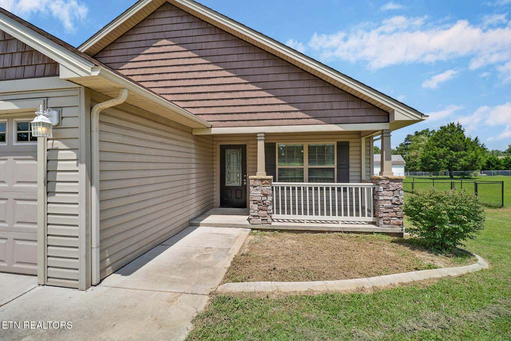 Photo of 8 Patrick Drive, Crossville, TN 38555 (MLS # 1350345)