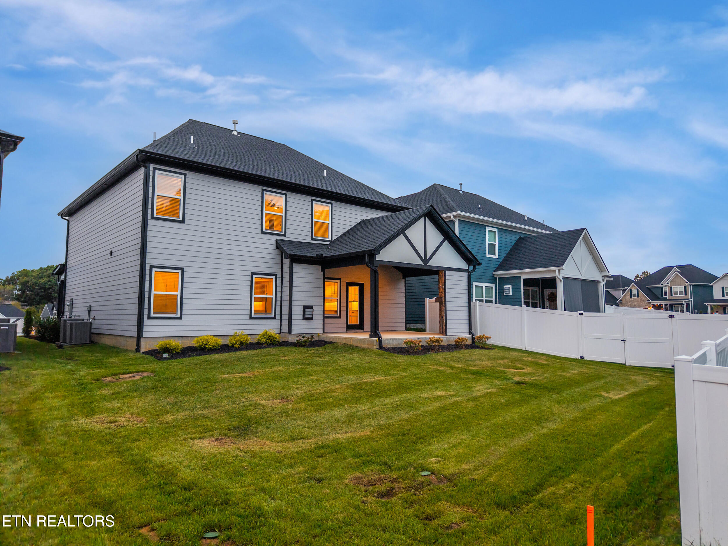 1206 Fort Craig Tr