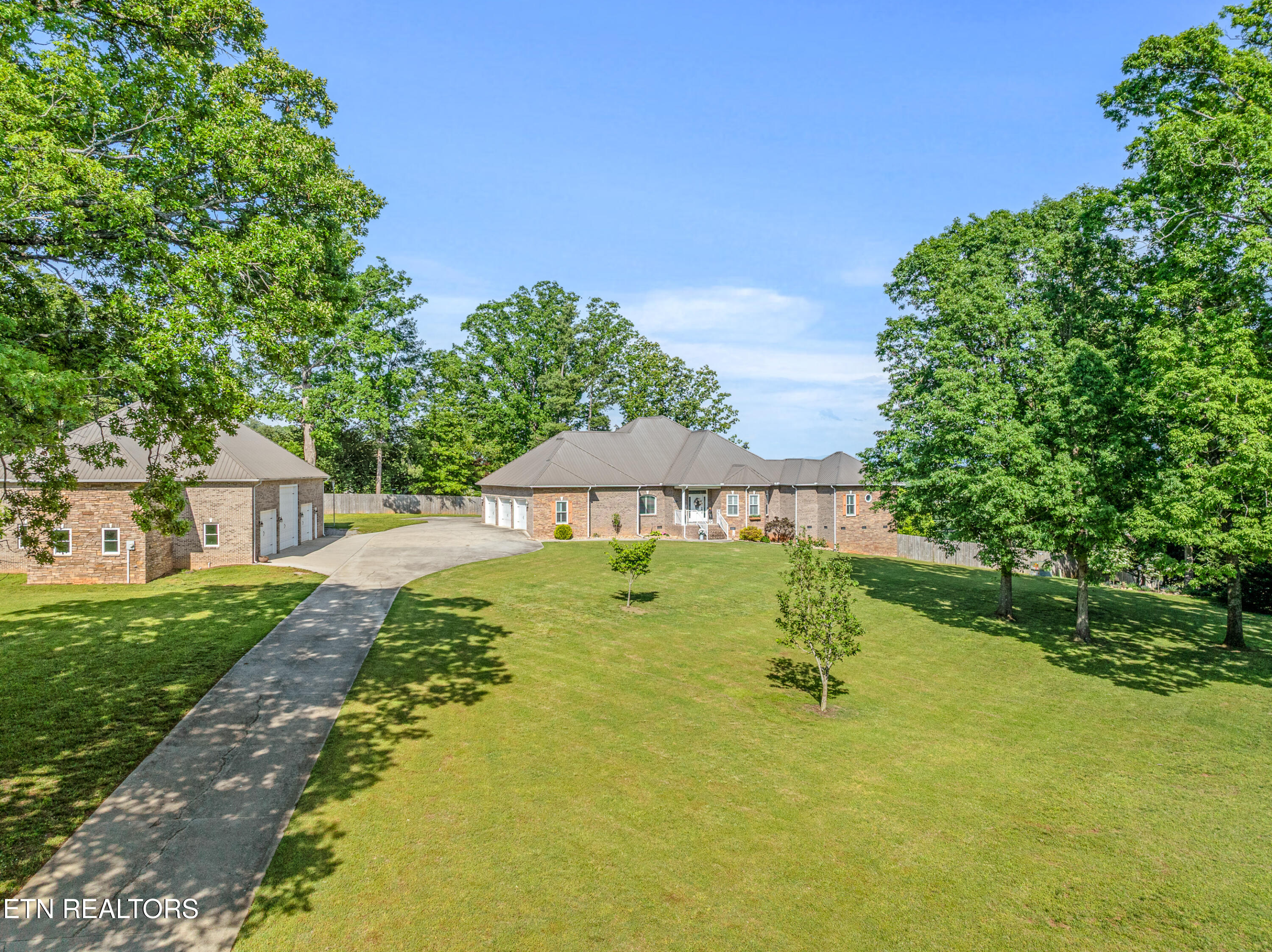 1228 Broaderick Blvd