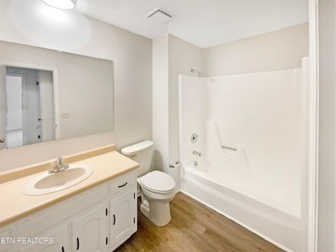 Tiny photo for 1012 Kensington Blvd, Maryville, TN 37803 (MLS # 1324588)