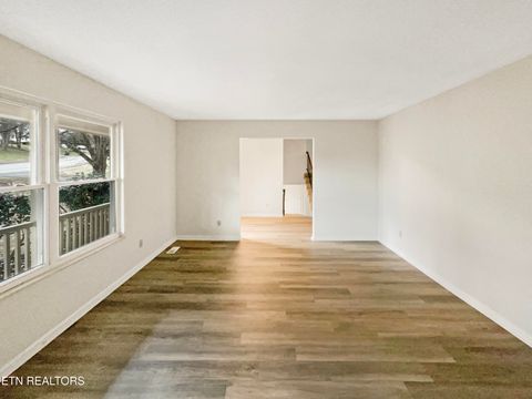 Tiny photo for 1012 Kensington Blvd, Maryville, TN 37803 (MLS # 1324588)