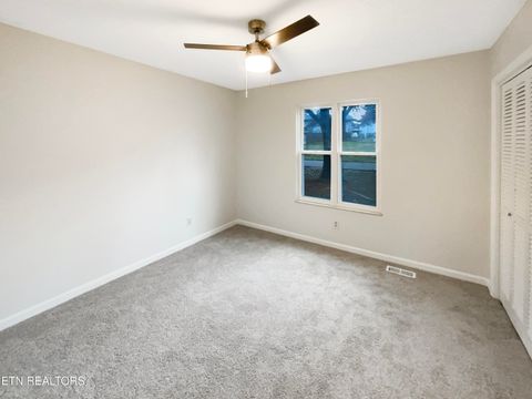 Tiny photo for 1012 Kensington Blvd, Maryville, TN 37803 (MLS # 1324588)