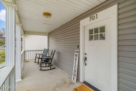 Tiny photo for 701 Poplar St, Loudon, TN 37774 (MLS # 1331153)