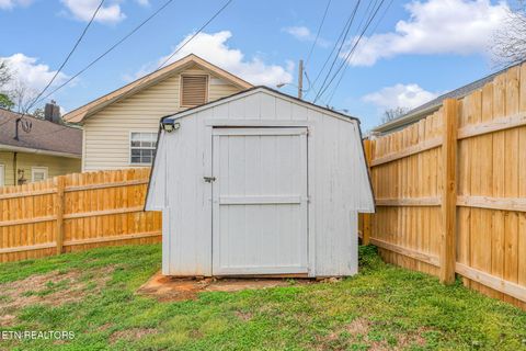 Tiny photo for 701 Poplar St, Loudon, TN 37774 (MLS # 1331153)