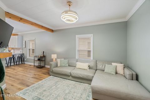 Tiny photo for 701 Poplar St, Loudon, TN 37774 (MLS # 1331153)