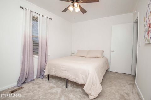 Tiny photo for 209 N Laurel Circle, Knoxville, TN 37912 (MLS # 1335408)